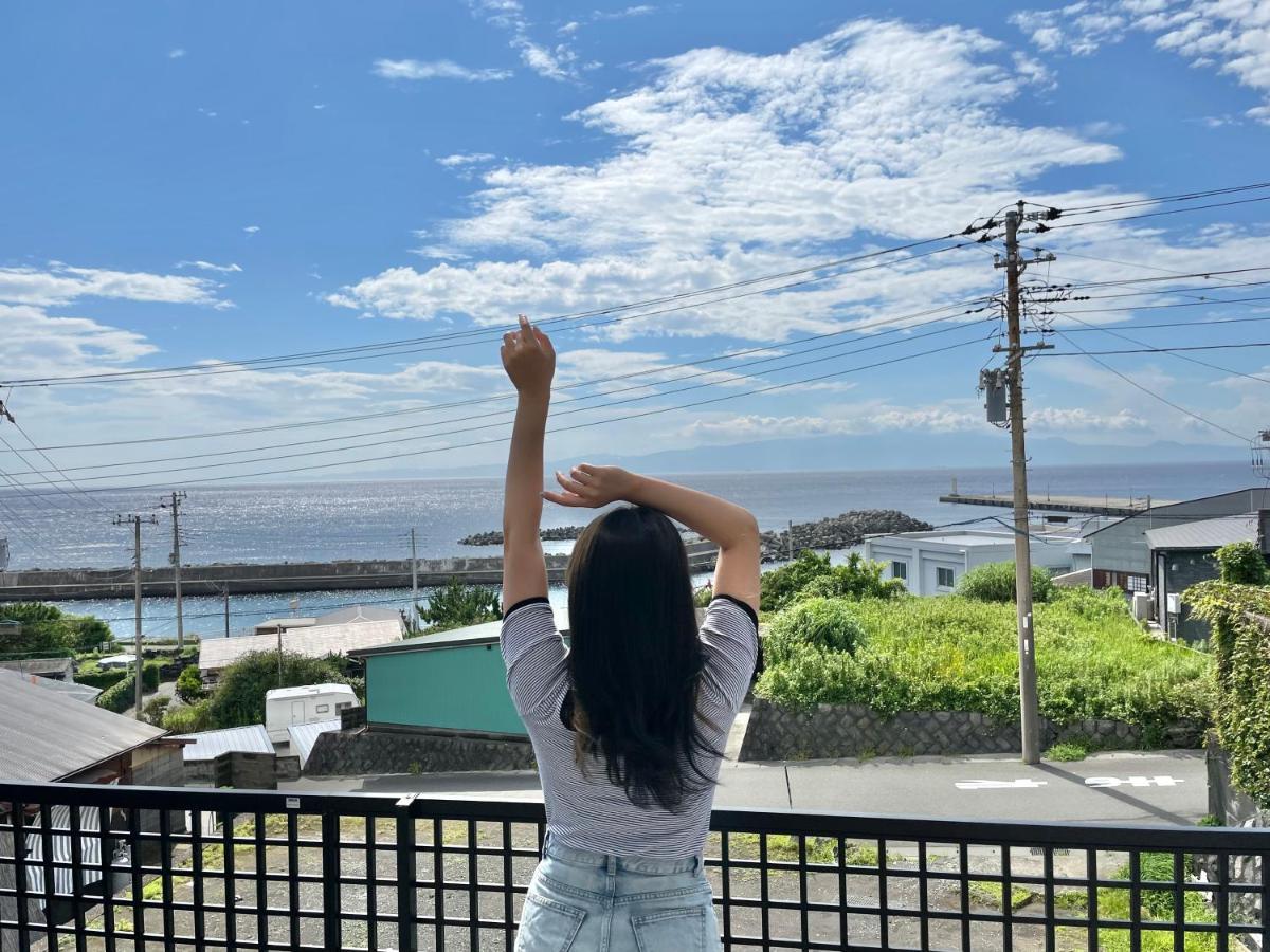 ホテル ブッティーベット 伊豆大島 エクステリア 写真